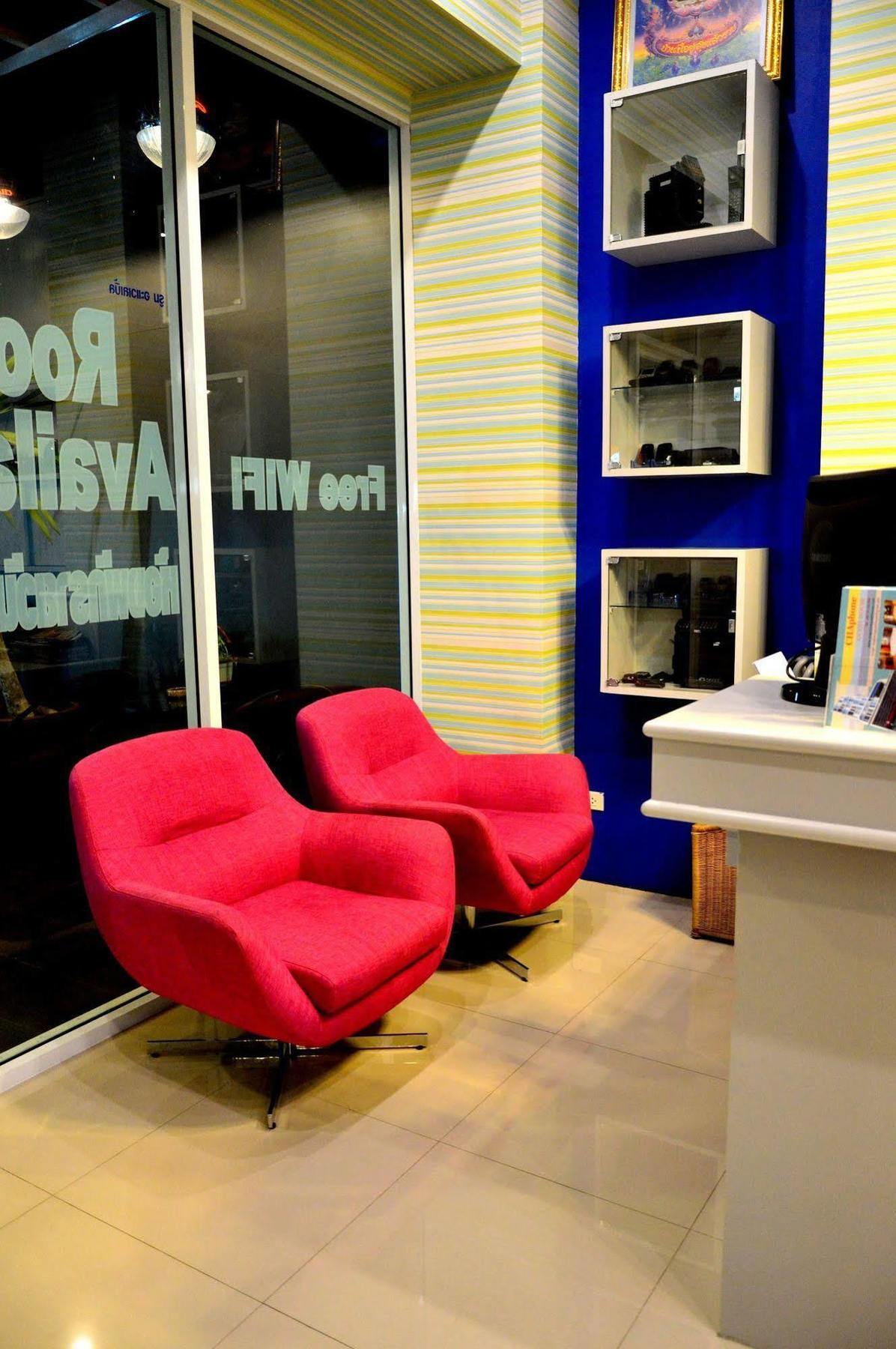 Chaphone Guesthouse Phuket Bagian luar foto
