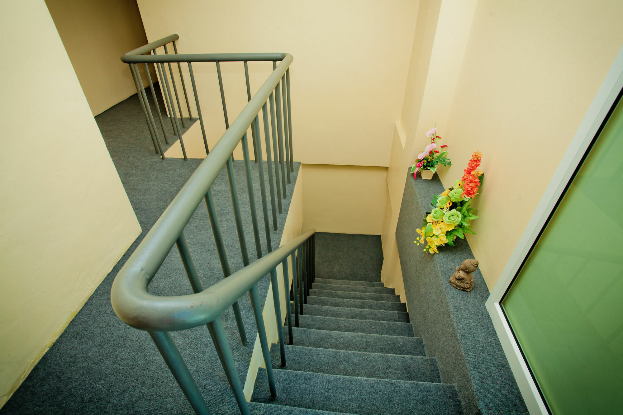 Chaphone Guesthouse Phuket Bagian luar foto